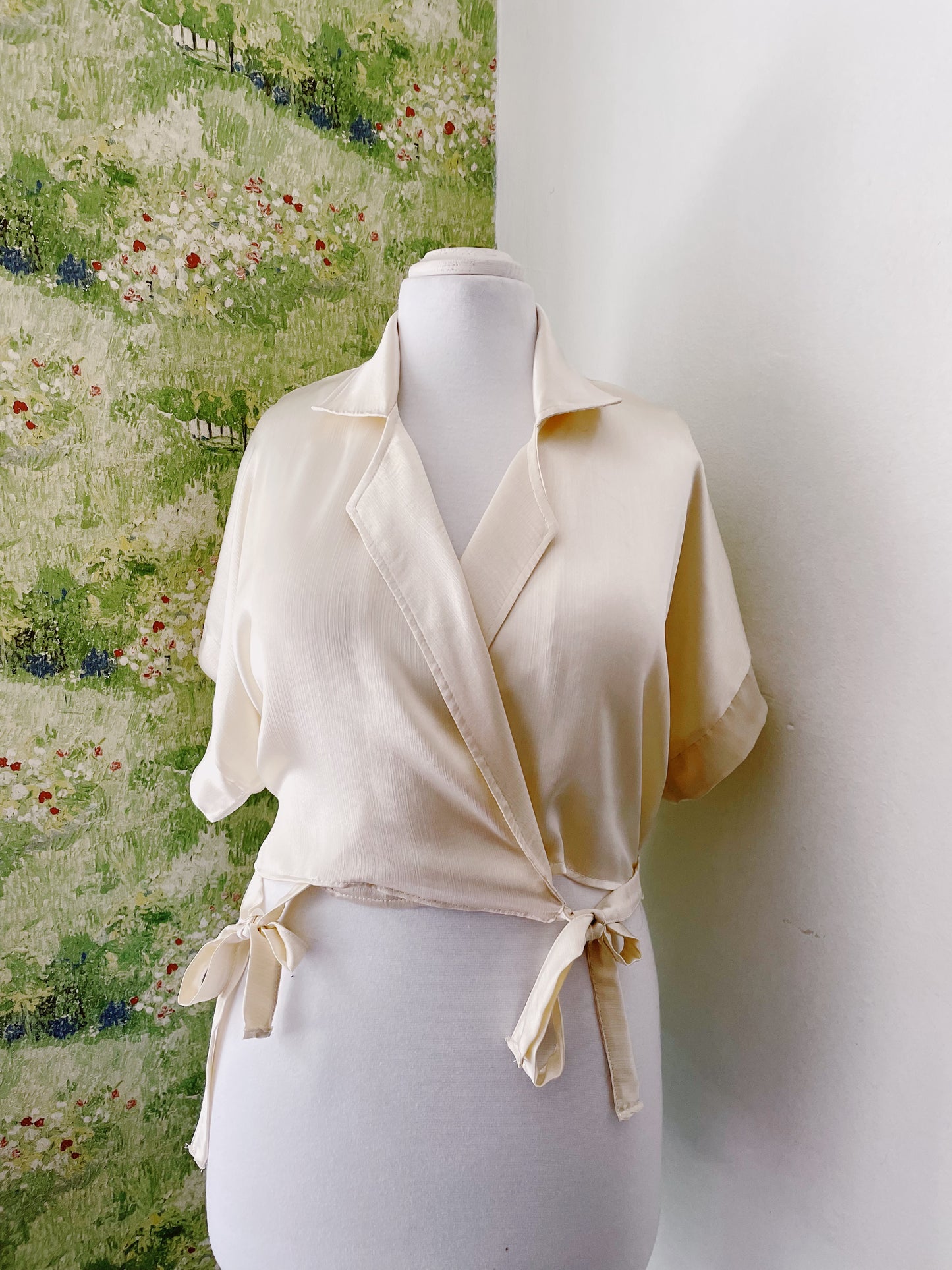 Blusa Cruzada Satinada