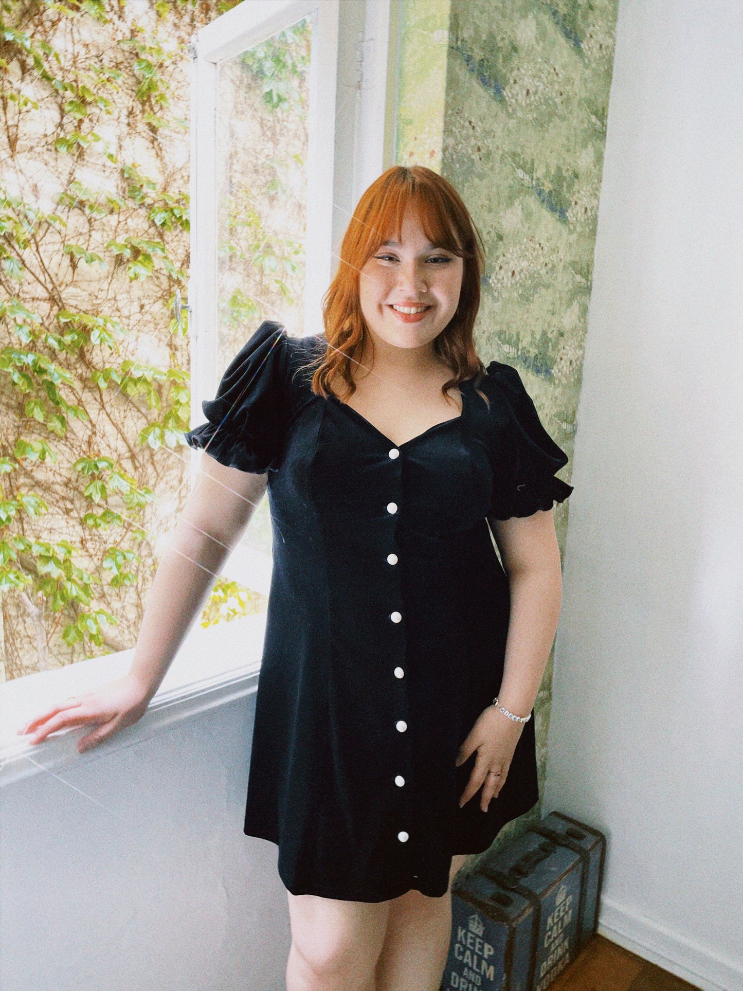 Kirsten Velvet Negro