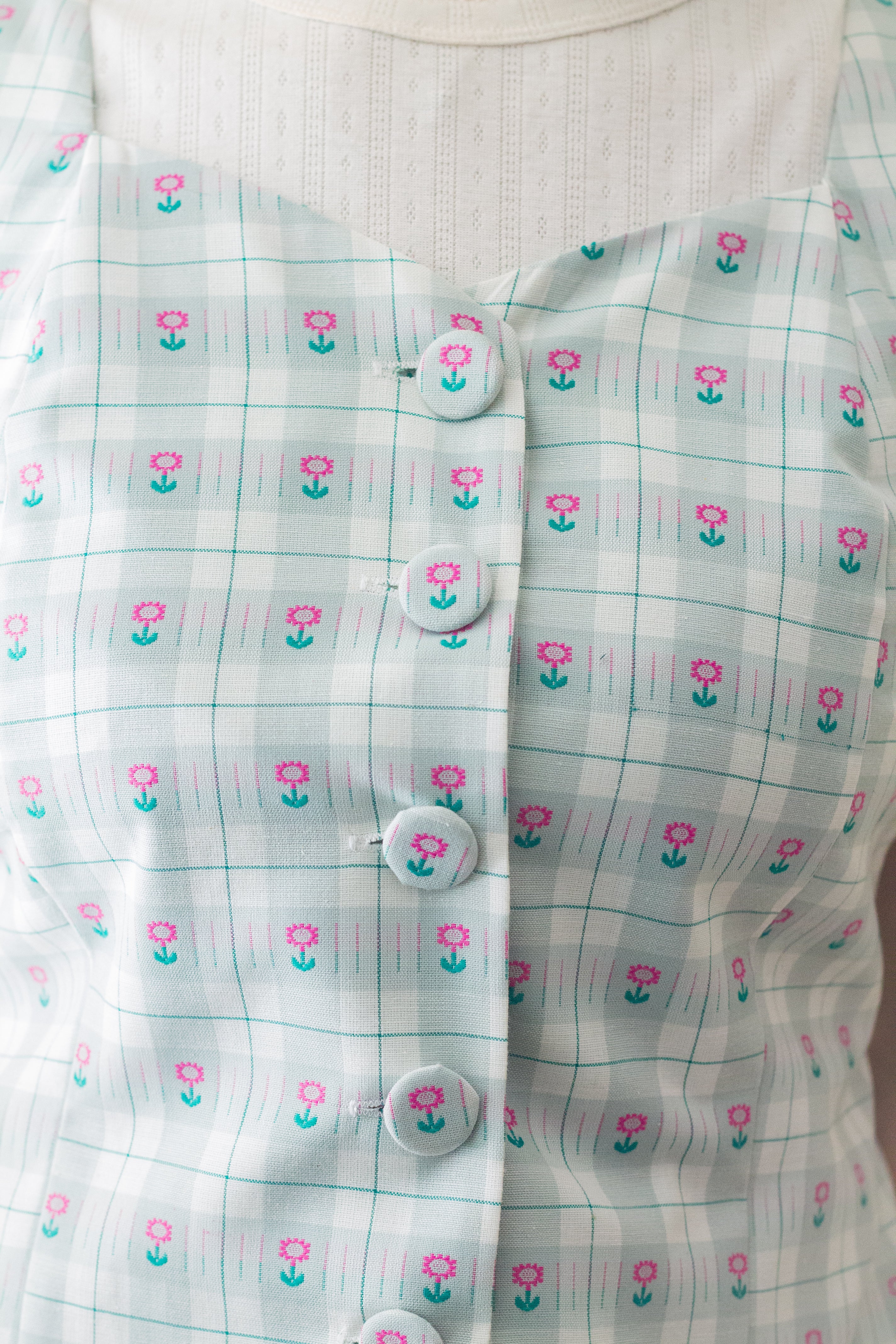 Vest sastre largo con escote corazón Menta cuadros