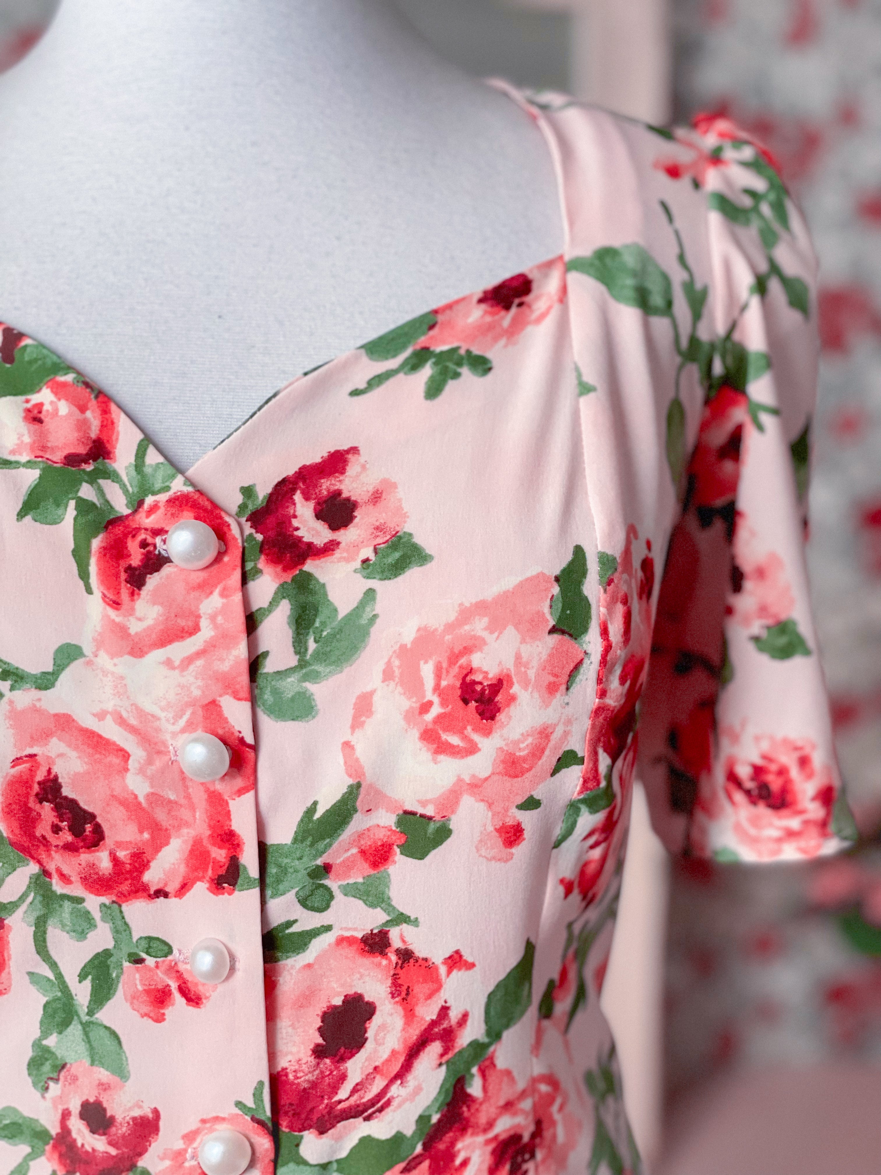 Blusa Heart Comoda y estiliza Flores Rosa gasa