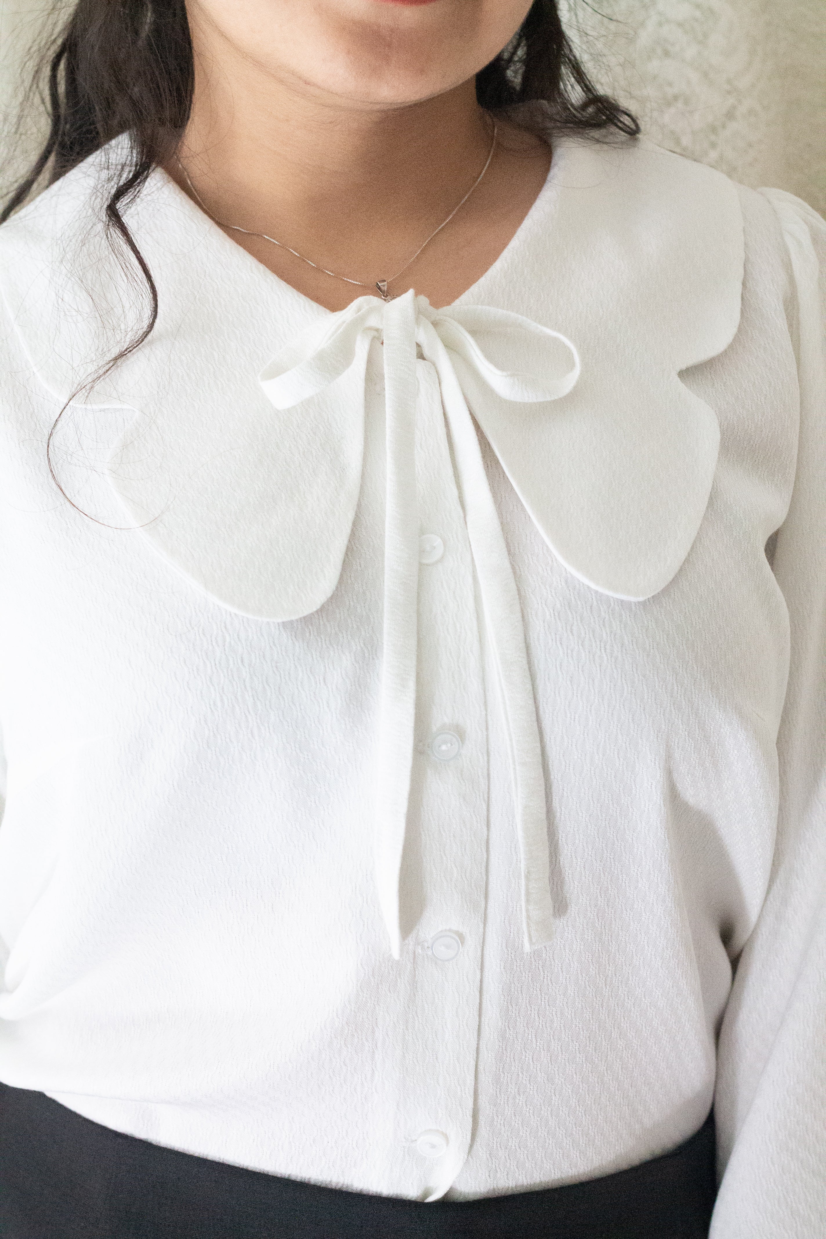 Blusa de Algodón con Cuello Mariposa blanco