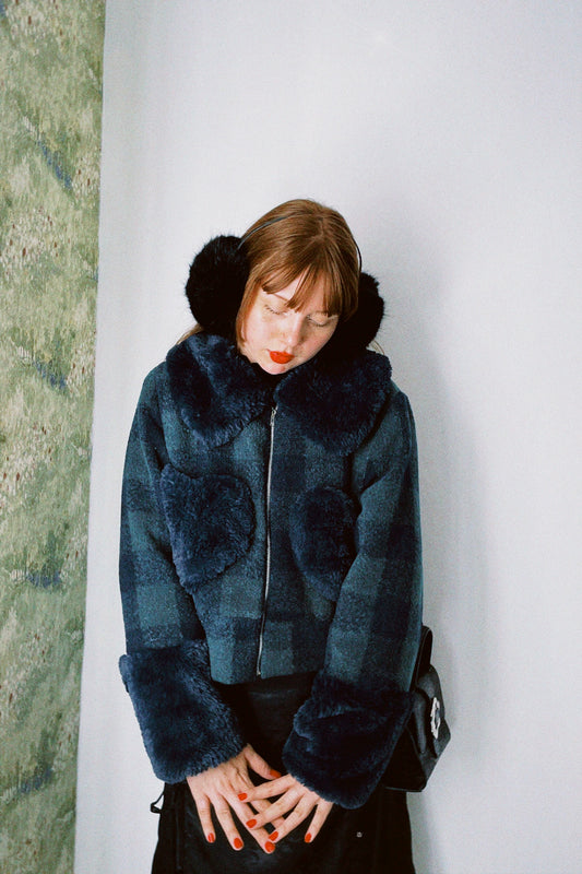 (PRE ORDER) Fluffy Heart Jacket Verde